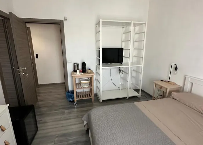 Ditesco לינה וארוחת בוקר 3*